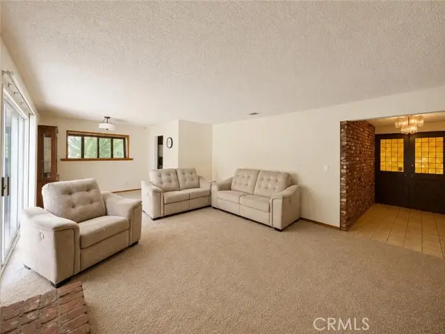 25825 Holly Vista Boulevard, San Bernardino, CA 92404 - #2