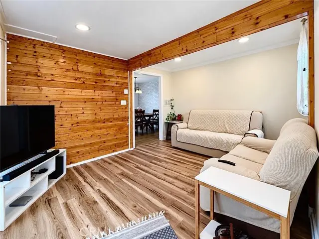 1115 105th Street, Los Angeles, CA 90002 - #3