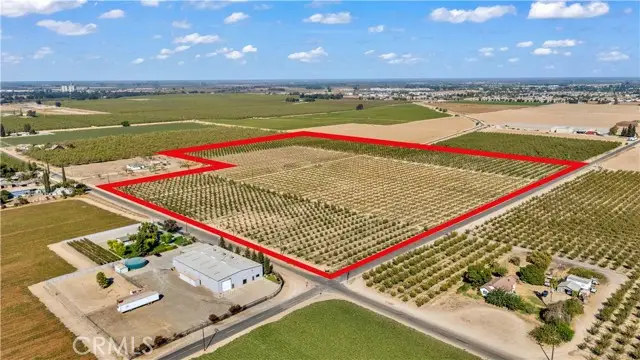 14806 Peach Avenue, Livingston, CA 95334 - #3