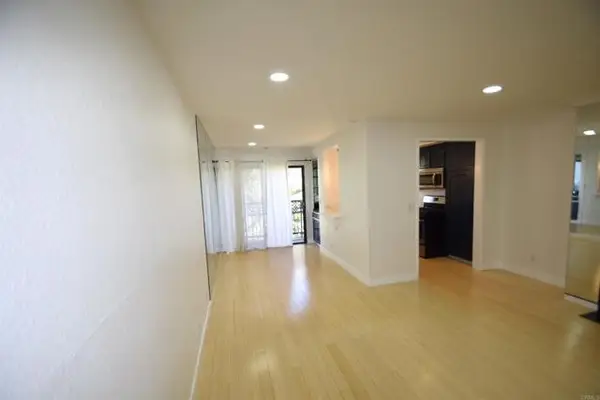 1355 Sierra Bonita Avenue  #204, West Hollywood, CA 90046