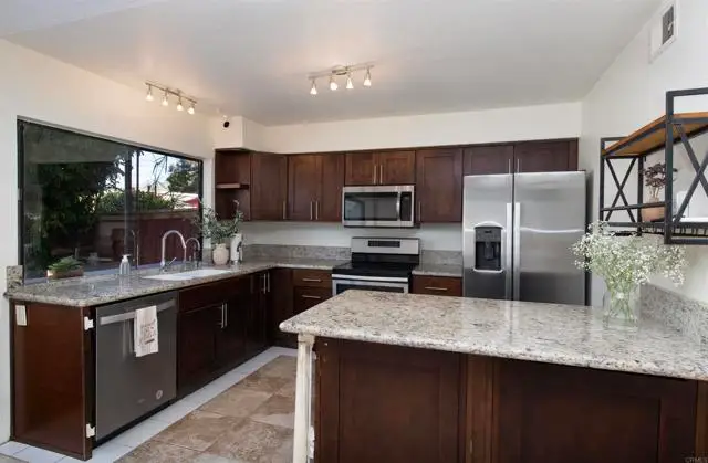 2925 Via Libertad, Carlsbad, CA 92010 - #1