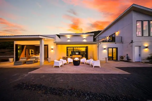42950 Ivy Street, Murrieta, CA 92562 - #3