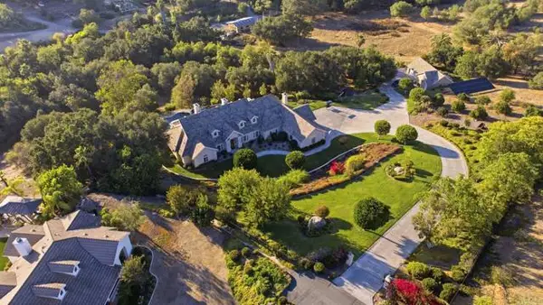 2308 Avenida La Cima, Escondido, CA 92027