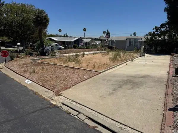 525 El Norte Parkway, Escondido, CA 92026