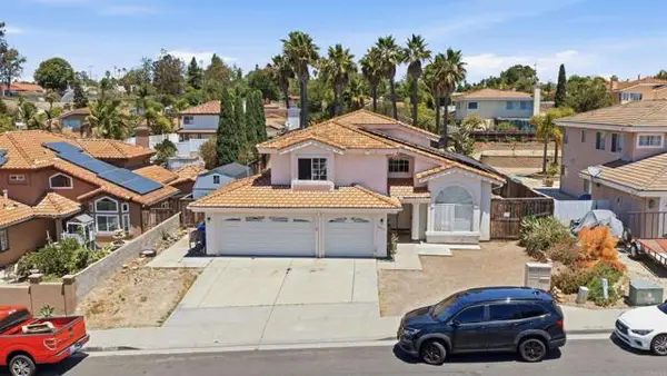 2077 Westwood Road, Vista, CA 92083