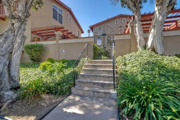 2569 Navarra Dr  #C, Carlsbad, CA 92009