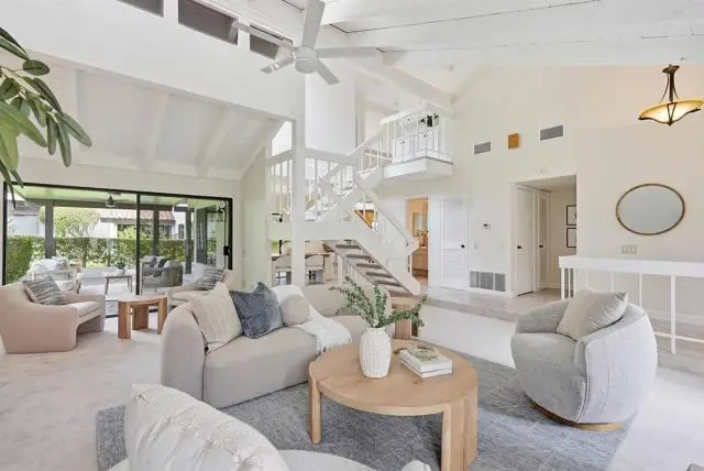 624 Camino Catalina, Solana Beach, CA 92075 - #3