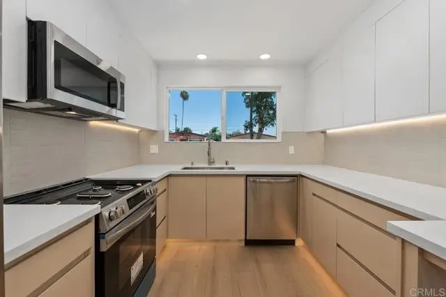 5020 Frink Ave, San Diego, CA 92117 - #2