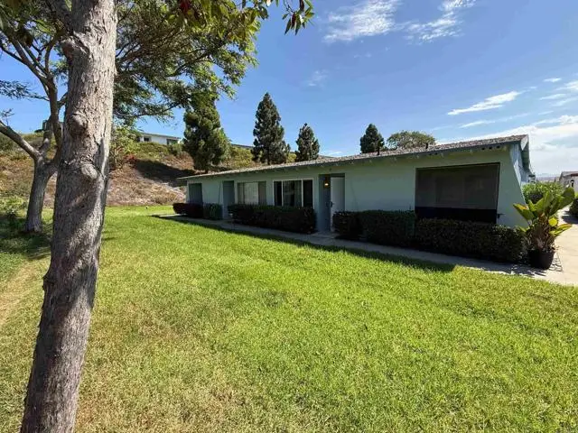 3839 Vista Campana S  #8, Oceanside, CA 92057 - #2