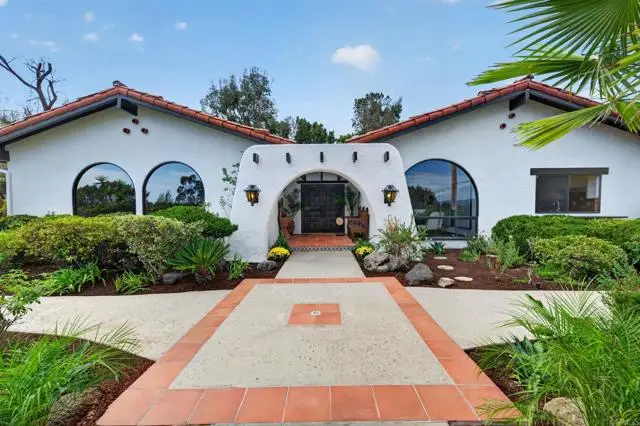 2223 El Camino Del Norte, Encinitas, CA 92024 - #2