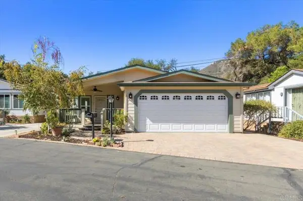 8975 Lawrence Welk Dr  #31, Escondido, CA 92026