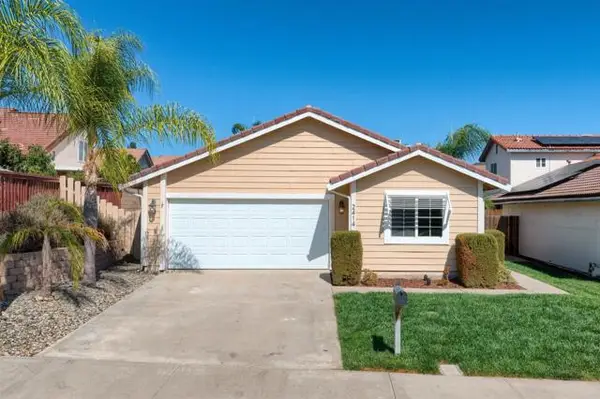 2414 Heatherwood Court, Escondido, CA 92026