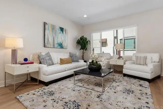 105 Kimberwick Court, Burbank, CA 91506 - #3