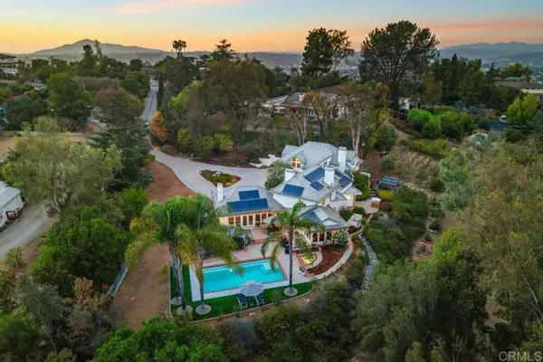 5241 Alzeda Drive, La Mesa, CA 91941