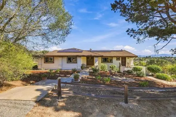 590 Elm Tree Lane, Fallbrook, CA 92028
