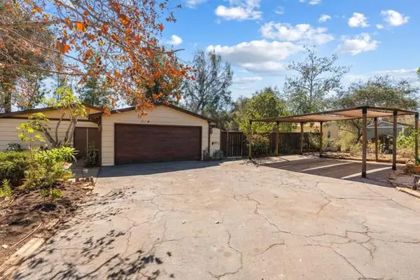 2736 Circle Drive, Escondido, CA 92029