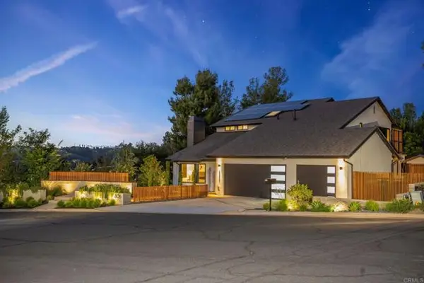 806 Needlerock Place, Escondido, CA 92025