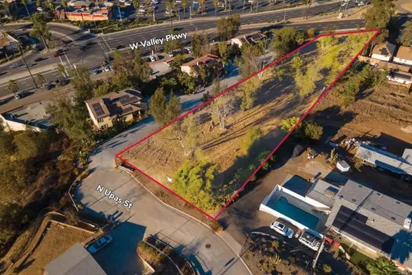 209 Tulip Street, Escondido, CA 92025
