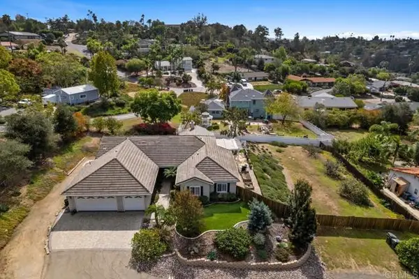 1198 Tres Ninos Corte, Vista, CA 92084