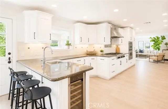 501 Aliso Ave., Newport Beach, CA 92663 - #2