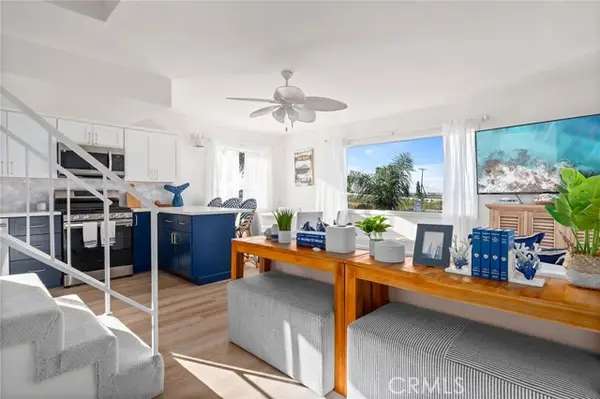 20 Pacific Avenue, Surfside, CA 90743