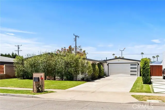 2135 Parsons Street, Costa Mesa, CA 92627 - #1
