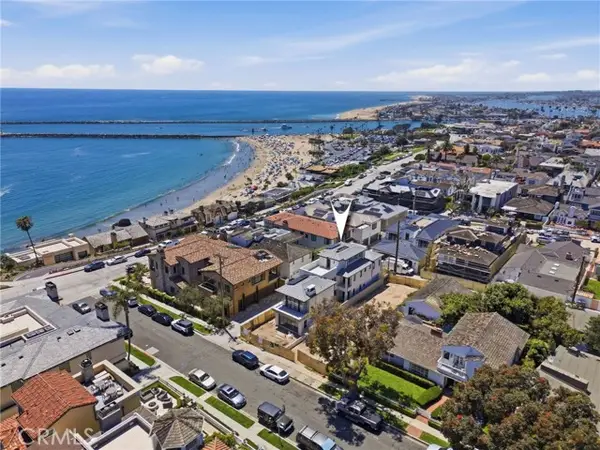 209 Narcissus Avenue, Corona Del Mar, CA 92625