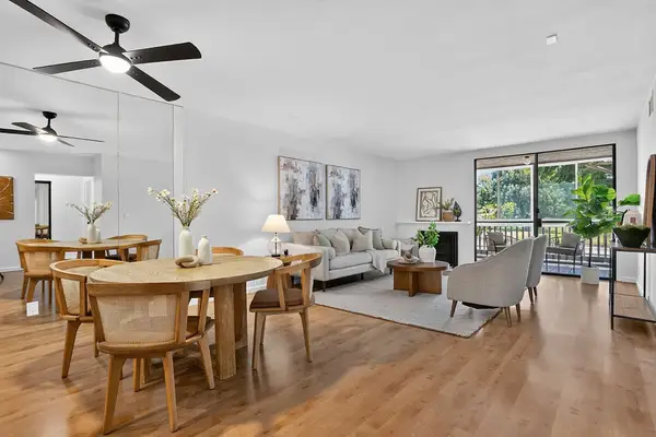 4835 Anaheim Street  #105, Long Beach, CA 90804