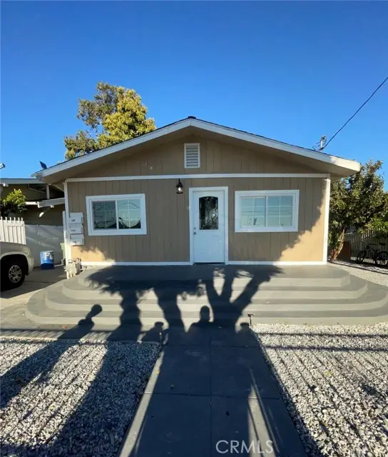 6208 Holmes, Los Angeles, CA 90001