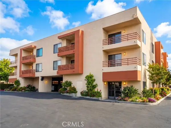 6815 Remmet  #219, Canoga Park, CA 91303