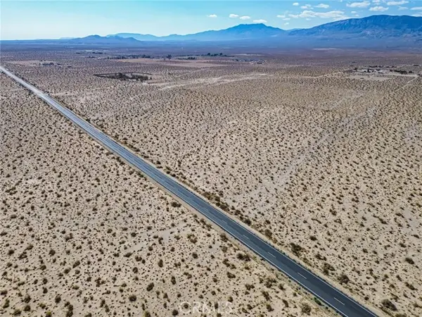 37898 Old Woman Springs Road, Lucerne Valley, CA 92356