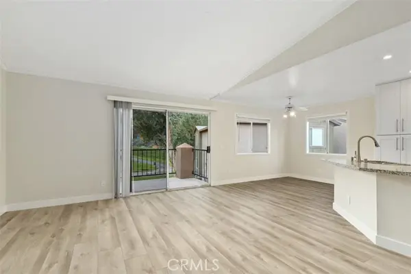 2576 Avenida Del Vista  #204, Corona, CA 92882