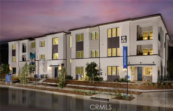 12925 Paradiso Drive  #301, Corona, CA 92880