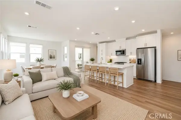 1515 W Bushell St, Anaheim, CA 92805