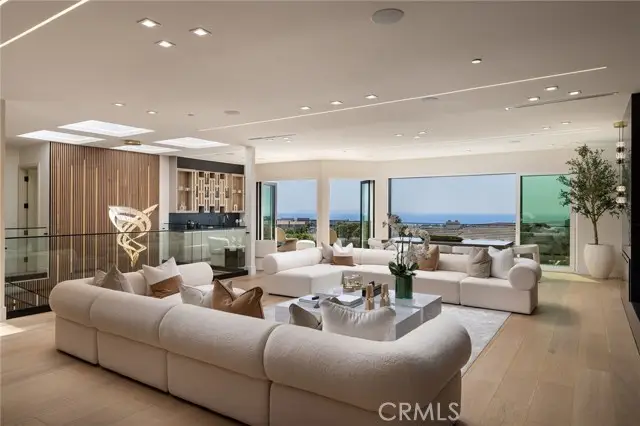 4 Narbonne, Newport Beach, CA 92660 - #1