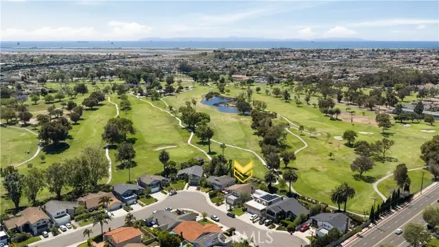 16541 Charleyville, Huntington Beach, CA 92649 - #2