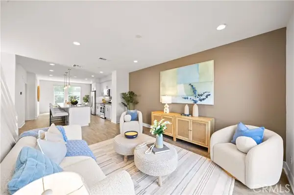 645 17th, Costa Mesa, CA 92627