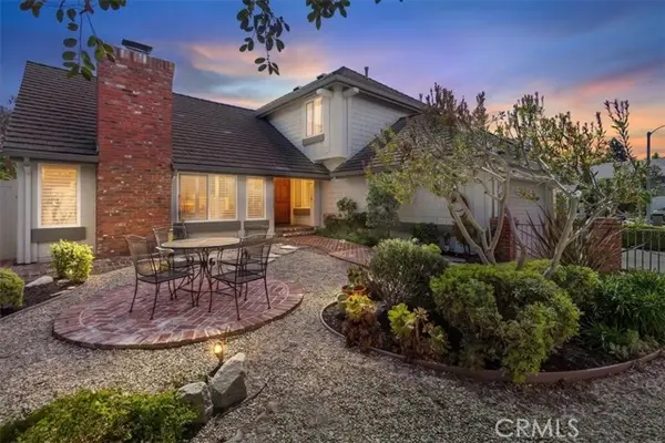 1104 Dennis Drive, Costa Mesa, CA 92626