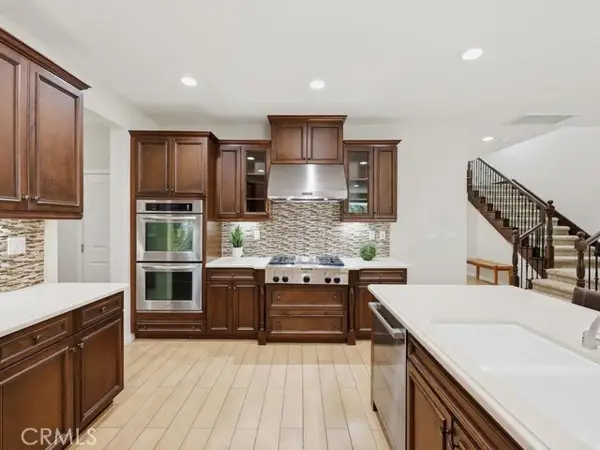 8 Willow Way, Lake Forest, CA 92630