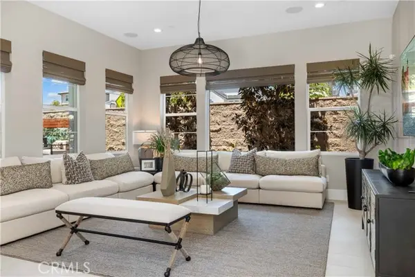 190 Amber Oak, Lake Forest, CA 92630