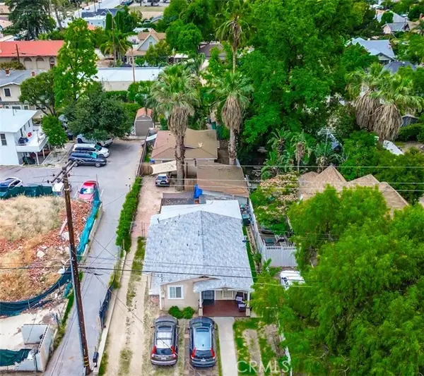 27271 Pacific St, Highland, CA 92346
