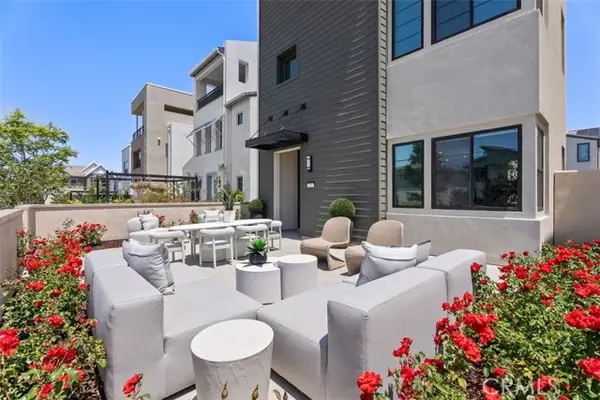 121 Bosal, Irvine, CA 92618