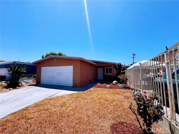 1426 48TH Place, Los Angeles, CA 90011