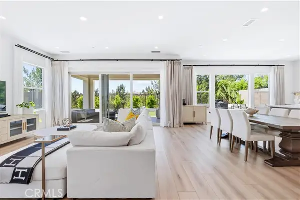 63 Longchamp, Irvine, CA 92602