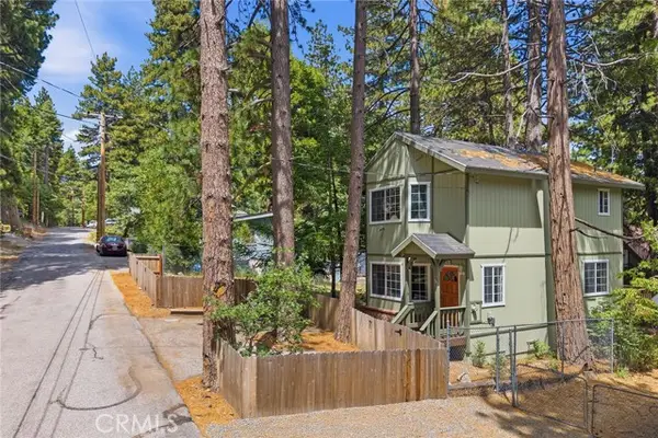 2543 Whispering Pines, Running Springs, CA 92382