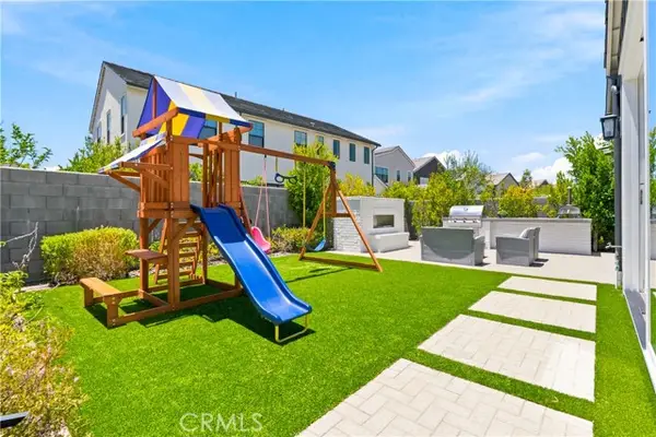 155 Medano Street, Ladera Ranch, CA 92694