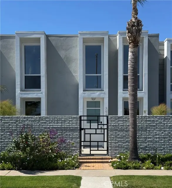 3981 Warner Avenue, Huntington Beach, CA 92649