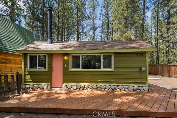 925 Rainbow Boulevard, Big Bear City, CA 92314