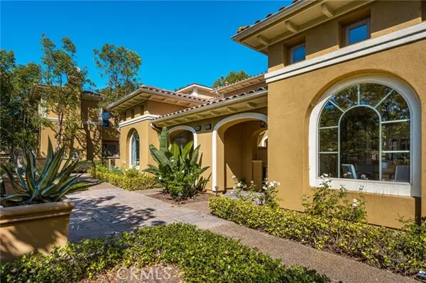125 Chantilly, Irvine, CA 92620