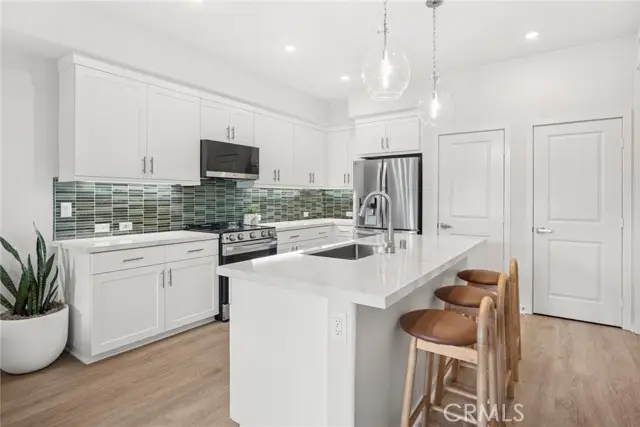 555 Gregory Way, Glendora, CA 91740 - #1